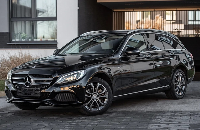 Mercedes-Benz Klasa C cena 73900 przebieg: 146000, rok produkcji 2016 z Radom małe 704